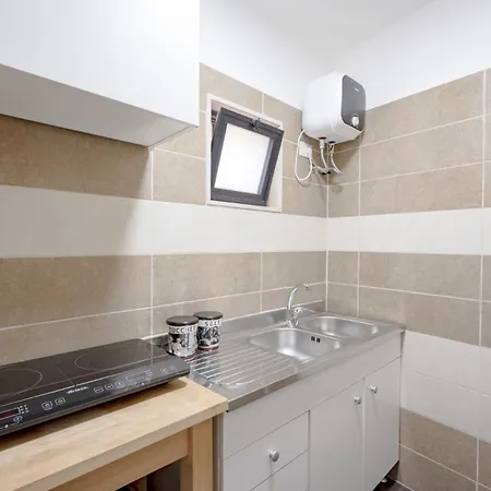 Covi Del Viaggiatore - Stylish Hideaways With Local Charm Bari